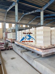 دربارۀ این مقاله بیشتر بخوانید آجرهادیان:صنایع آجرمبصّر